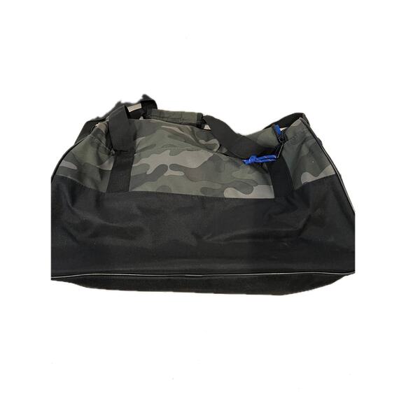 Champion 20"x12"x18" Black Green Camo Gym Bag - Picture 3 of 6
